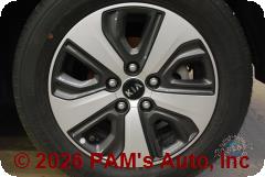 Vehicle photo 9