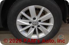 Vehicle photo 9