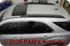 Vehicle photo 8