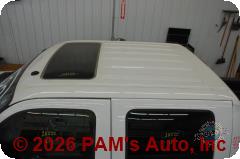 Vehicle photo 8