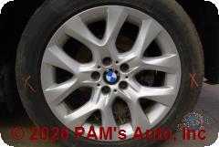 Vehicle photo 9