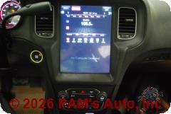 Vehicle photo 13