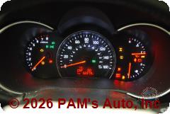 Vehicle photo 12