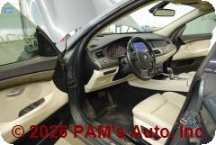Vehicle photo 10