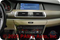 Vehicle photo 12