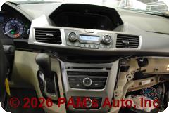 Vehicle photo 13