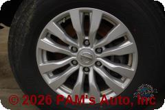 Vehicle photo 9