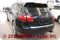 Vehicle photo 6