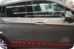 Vehicle photo 3