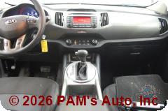Vehicle photo 14