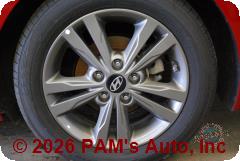 Vehicle photo 9