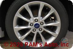 Vehicle photo 9