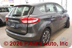 Vehicle photo 5