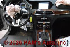 Vehicle photo 14