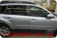 Vehicle photo 3