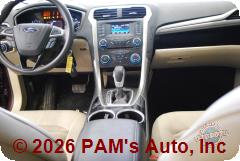 Vehicle photo 14