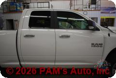 Vehicle photo 3