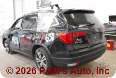 Vehicle photo 6