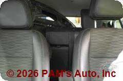 Vehicle photo 11