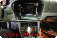 Vehicle photo 13