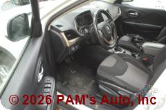 Vehicle photo 10