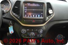 Vehicle photo 13