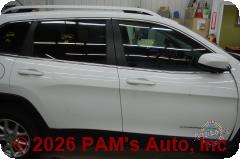 Vehicle photo 3