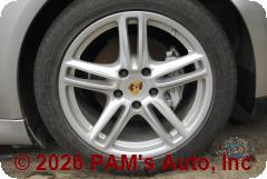 Vehicle photo 9