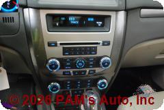 Vehicle photo 13