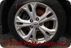 Vehicle photo 9