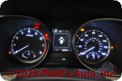 Vehicle photo 12