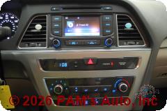 Vehicle photo 13