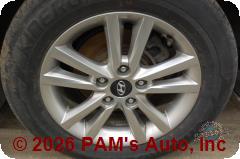 Vehicle photo 9