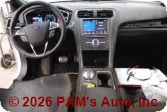 Vehicle photo 14