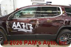 Vehicle photo 7