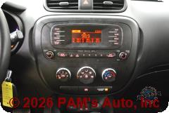 Vehicle photo 13