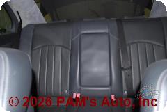 Vehicle photo 12