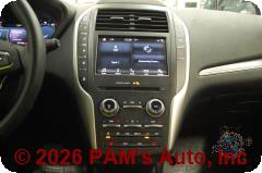 Vehicle photo 13