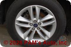 Vehicle photo 9