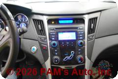 Vehicle photo 14