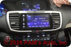 Vehicle photo 13