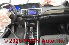 Vehicle photo 14