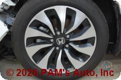 Vehicle photo 9