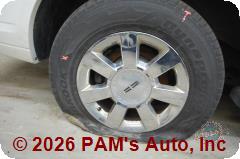 Vehicle photo 9
