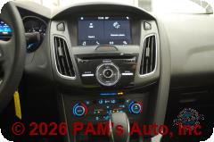 Vehicle photo 13