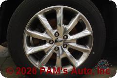 Vehicle photo 13