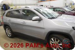 Vehicle photo 7