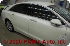 Vehicle photo 3