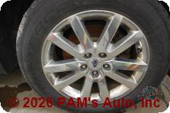 Vehicle photo 9