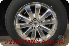 Vehicle photo 9